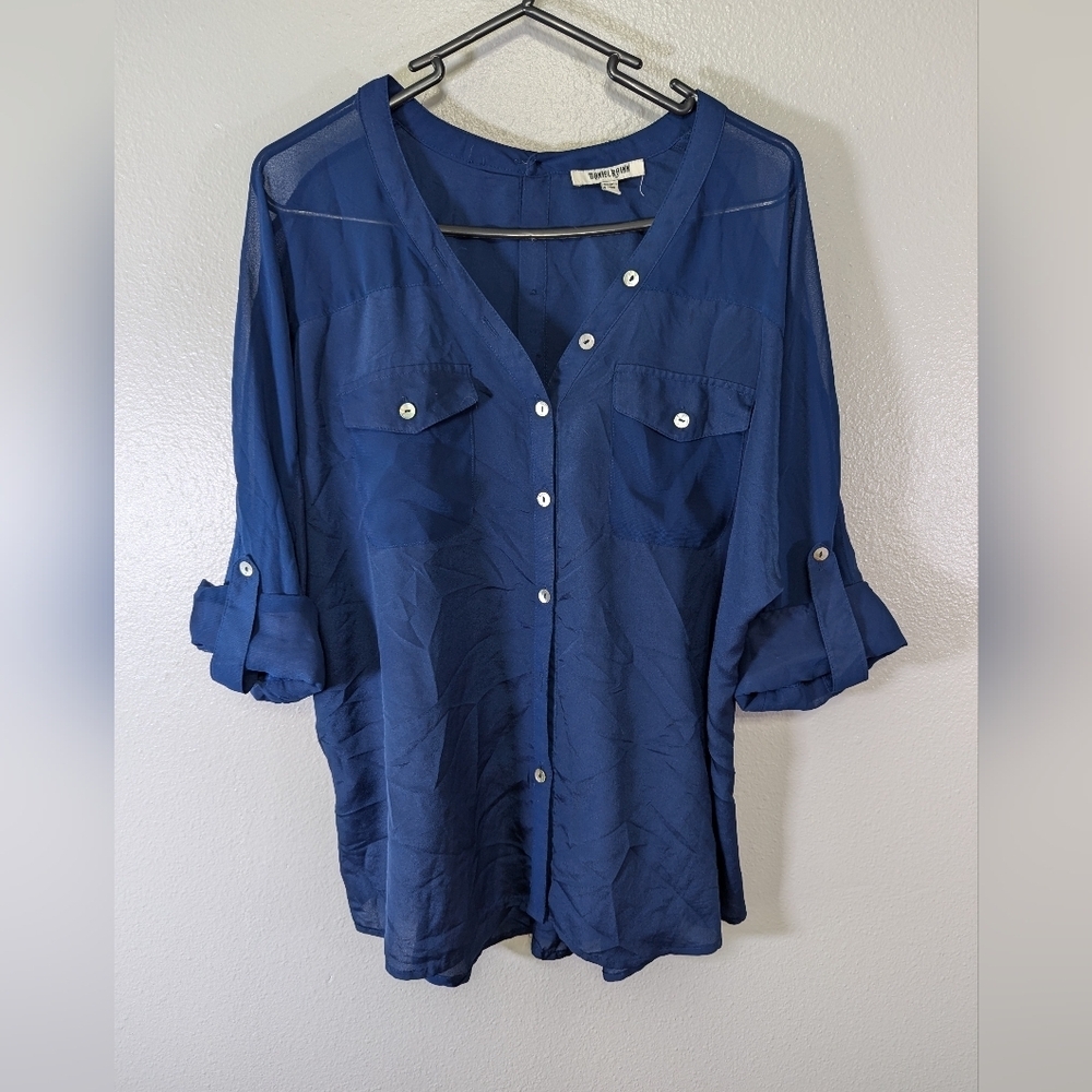 Daniel Rainn blue button down size small